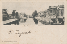 865038 Gezicht op de Stadsbuitengracht te Utrecht met links de Nieuwe Kade en rechts de Bemuurde Weerd O.Z., vanaf de ...